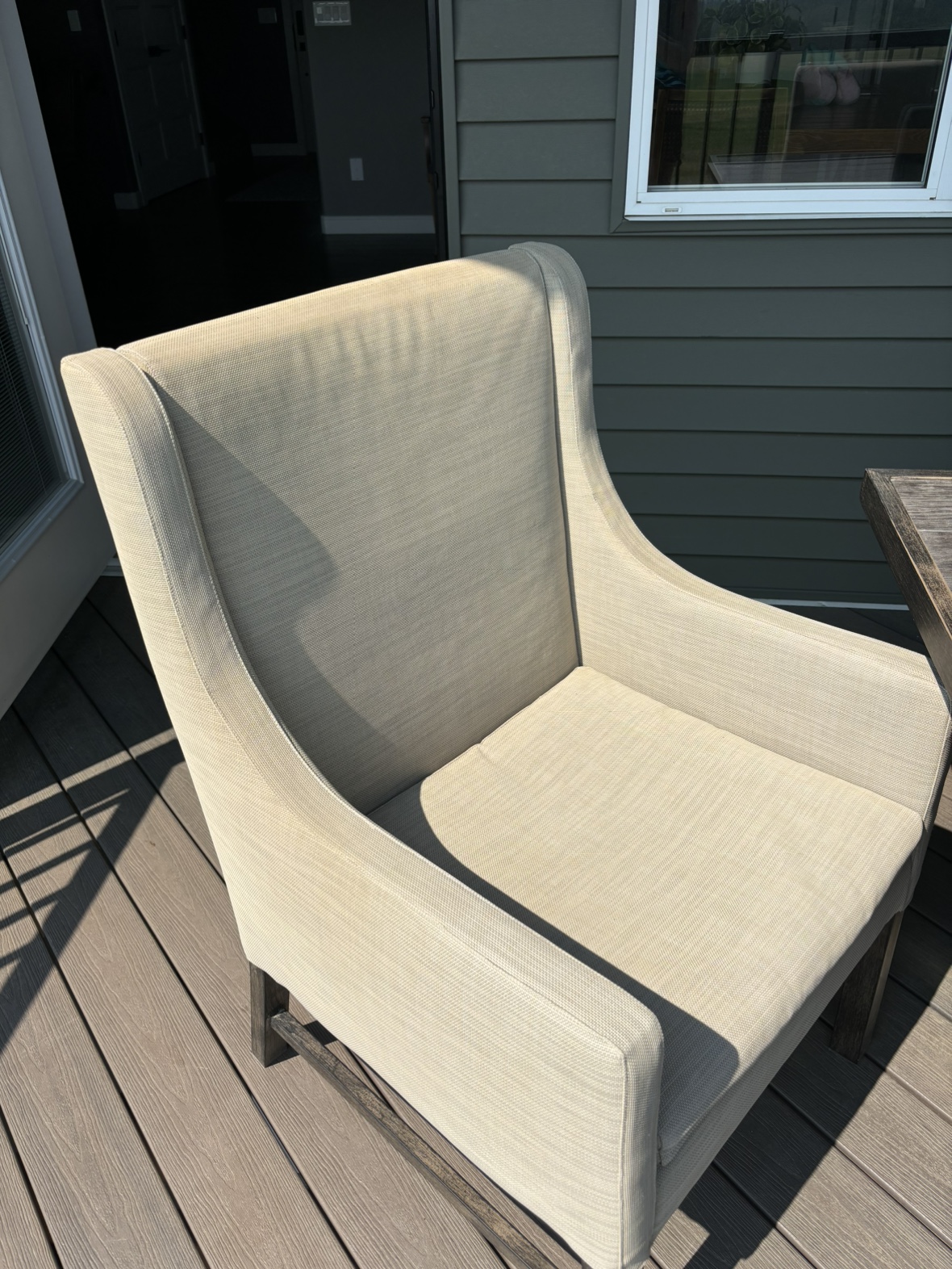 Patio Table and 6 Chairs - photo 2