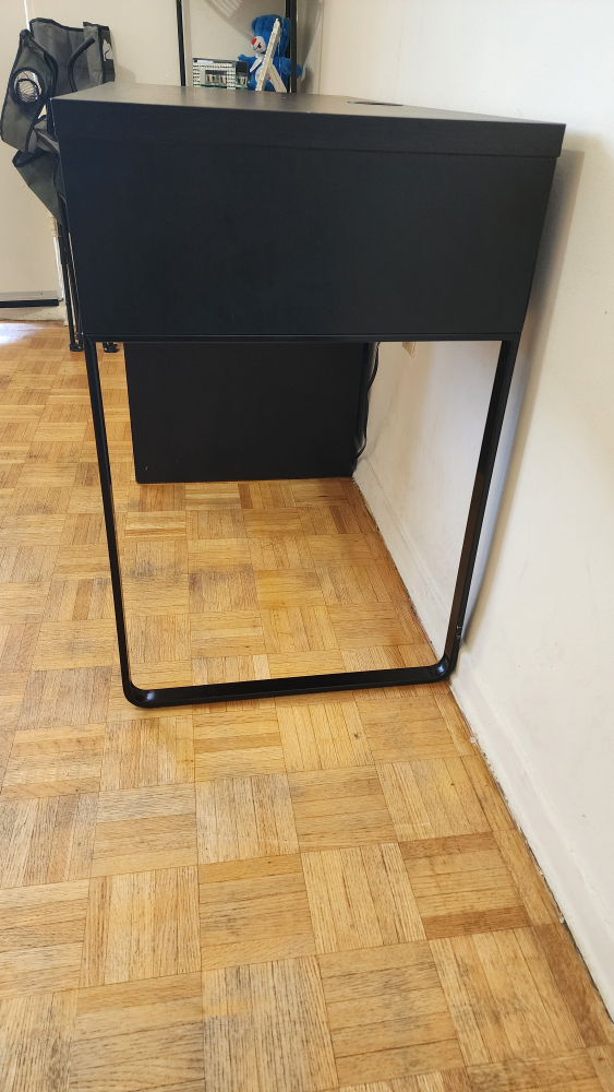 Ikea Micke desk - photo 3