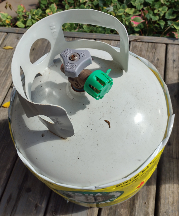 Two Tank Trader Propane Tanks image indicator(4)