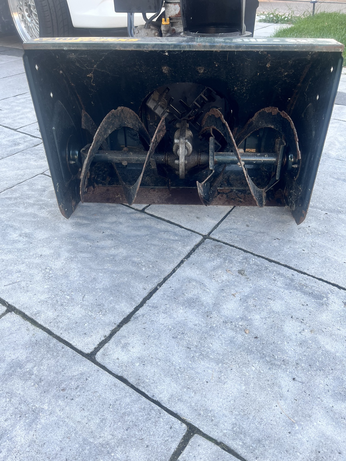 Yard works 22” 5.5 hp snowblower - photo 2