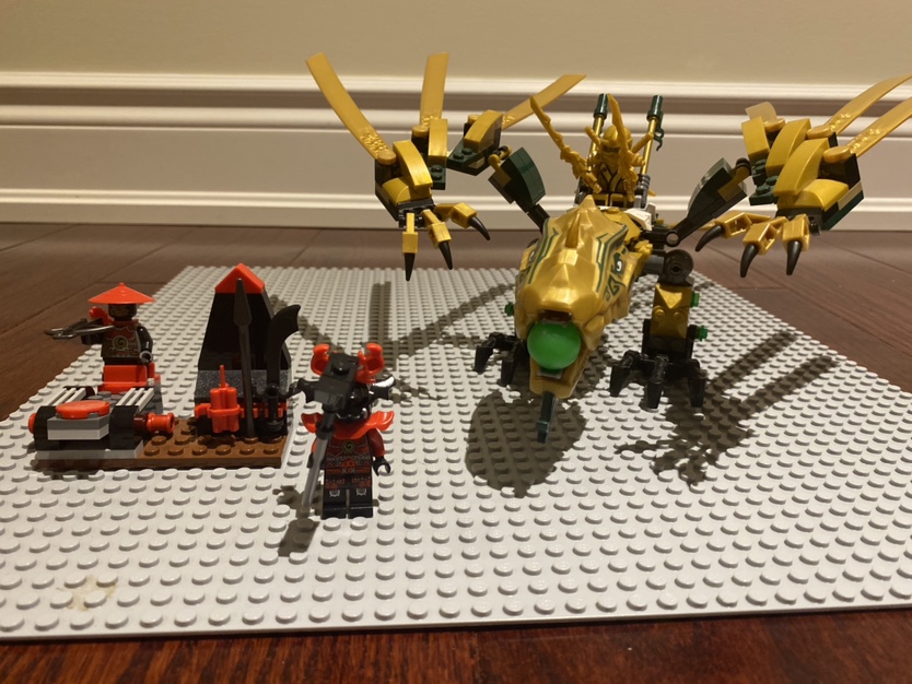LEGO Ninjago Golden Dragon and Golden Ninja