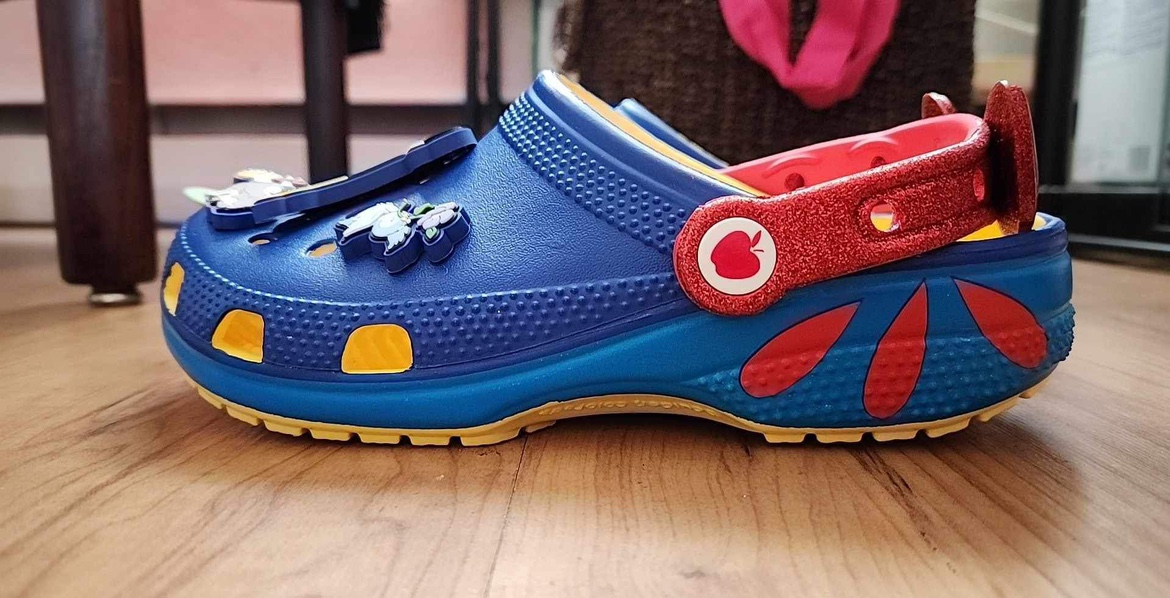 Brand new crocs size M5 W7 - photo 4