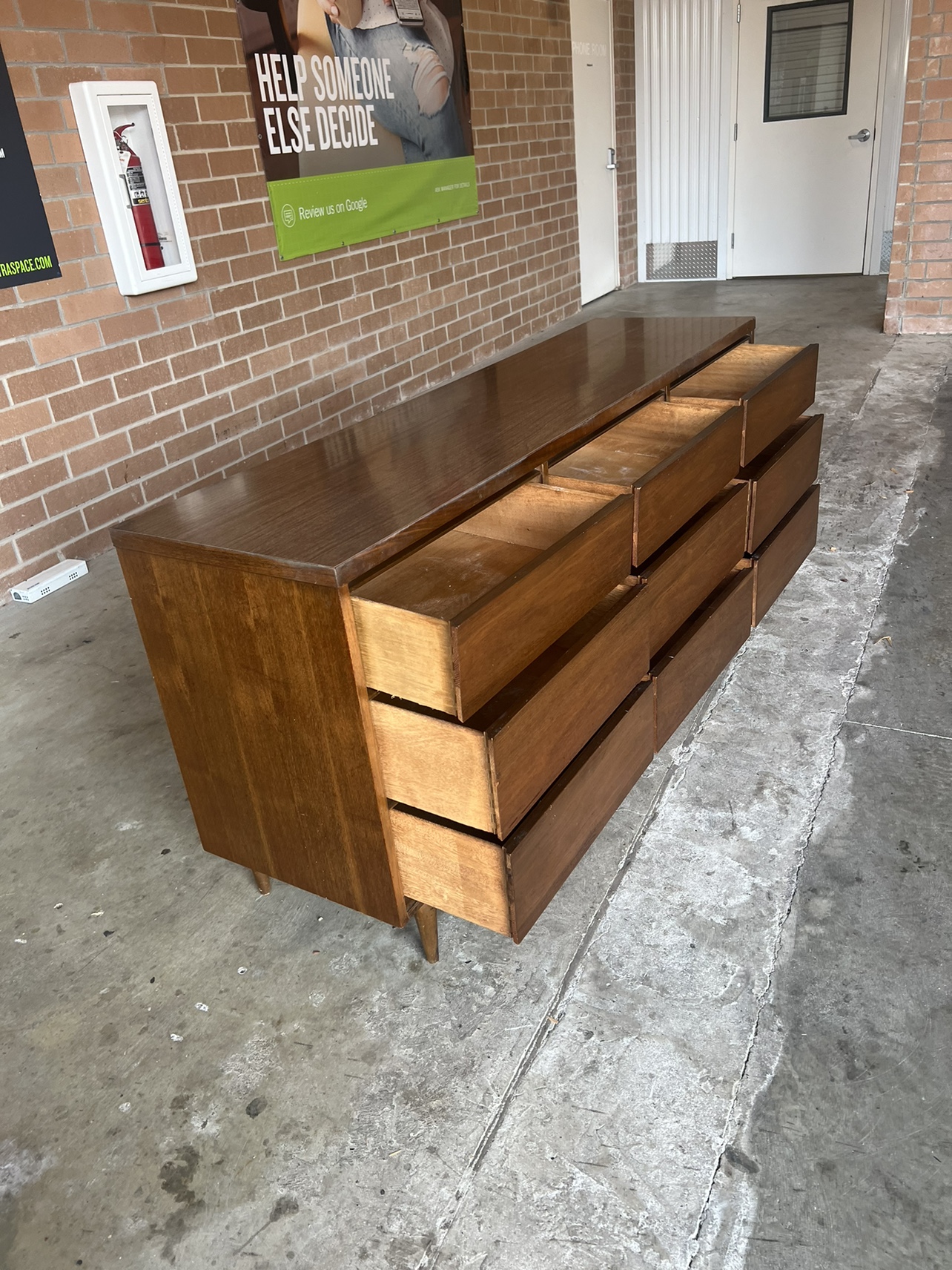 Mid Century Modern Dresser - photo 4