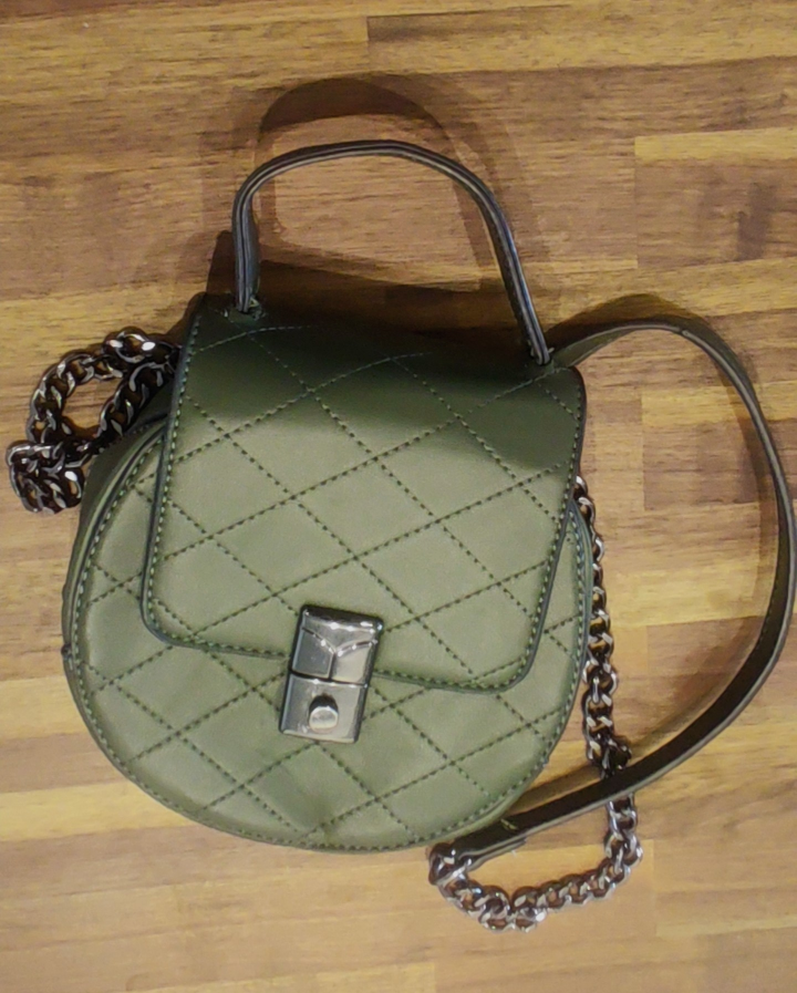 Green Quilted Round Chain Bag image indicator(2)