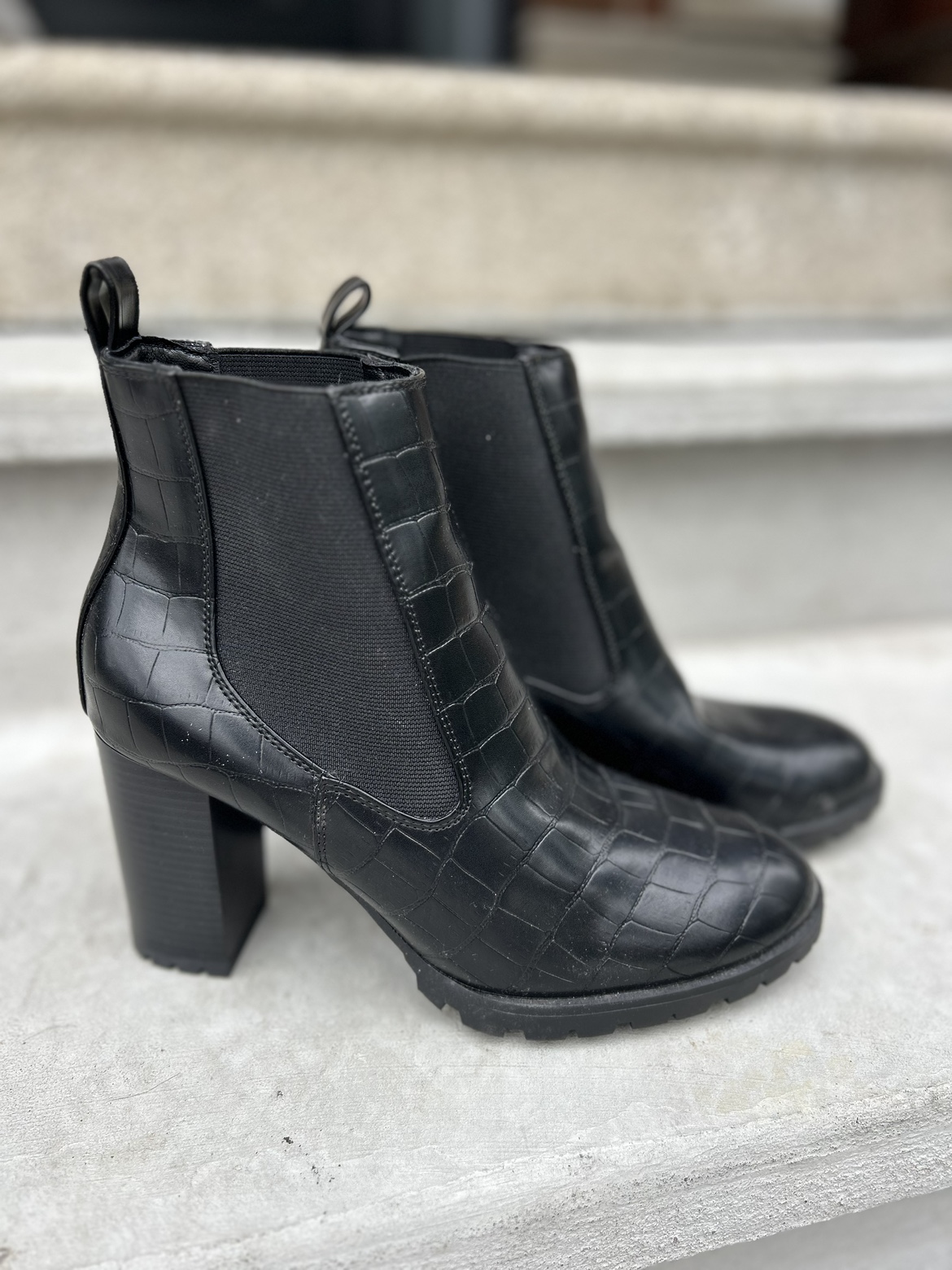 Woman’s shoes - photo 4
