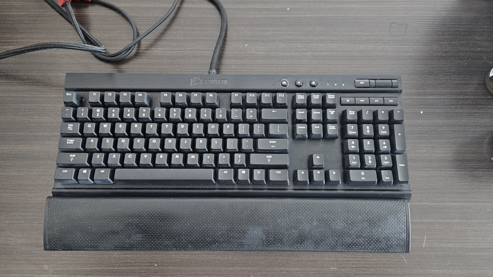 Corsair Keyboard image indicator(2)
