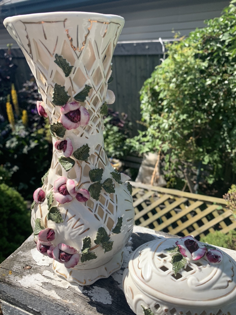 Victorian style vase 🏺 & small candy dish image indicator(2)