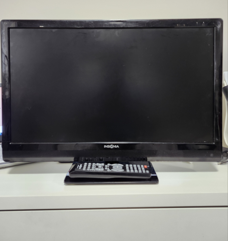 Insignia 24" LED TV