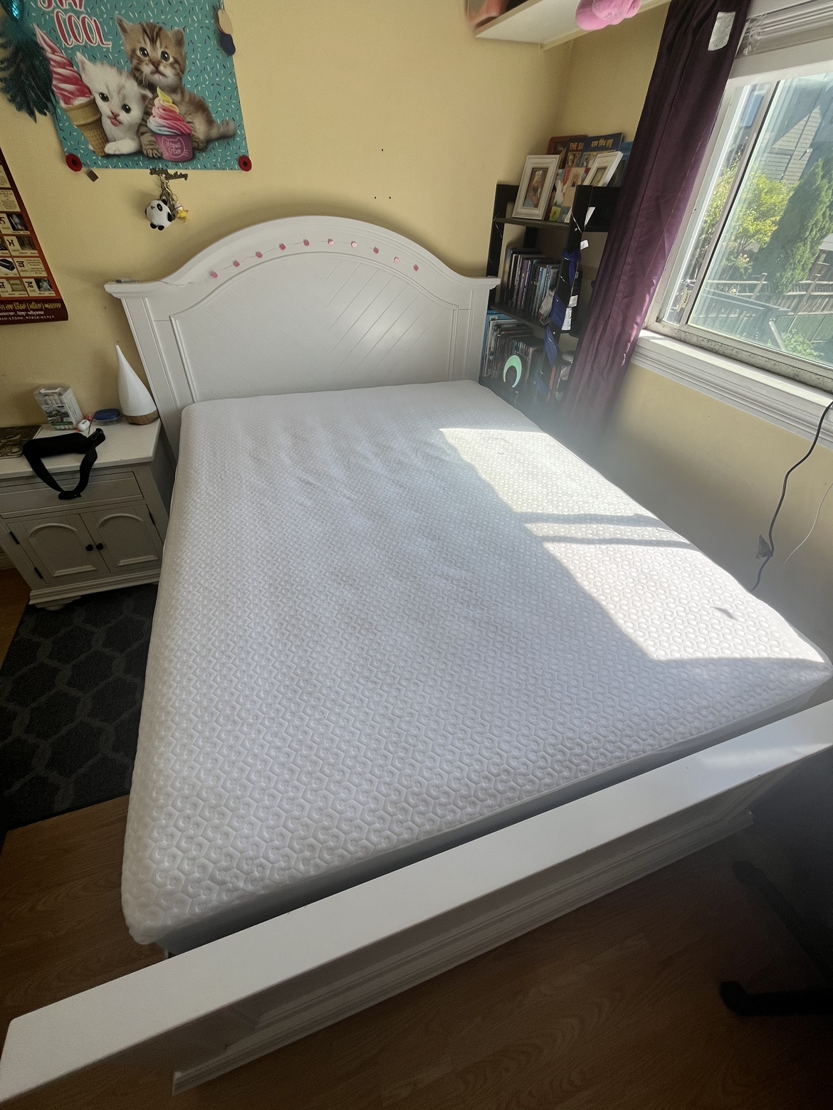 Modern Style Queen Bed Frame - photo 3