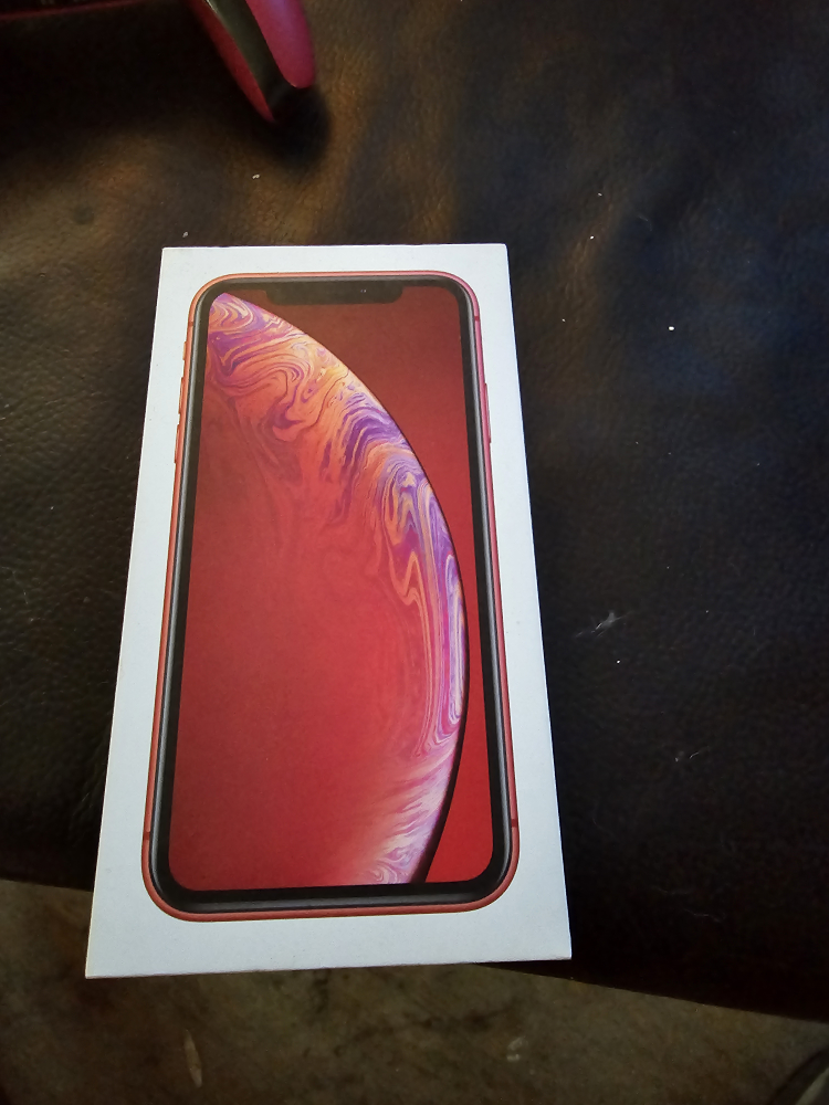 iPhone xr 64 Gb image indicator(3)