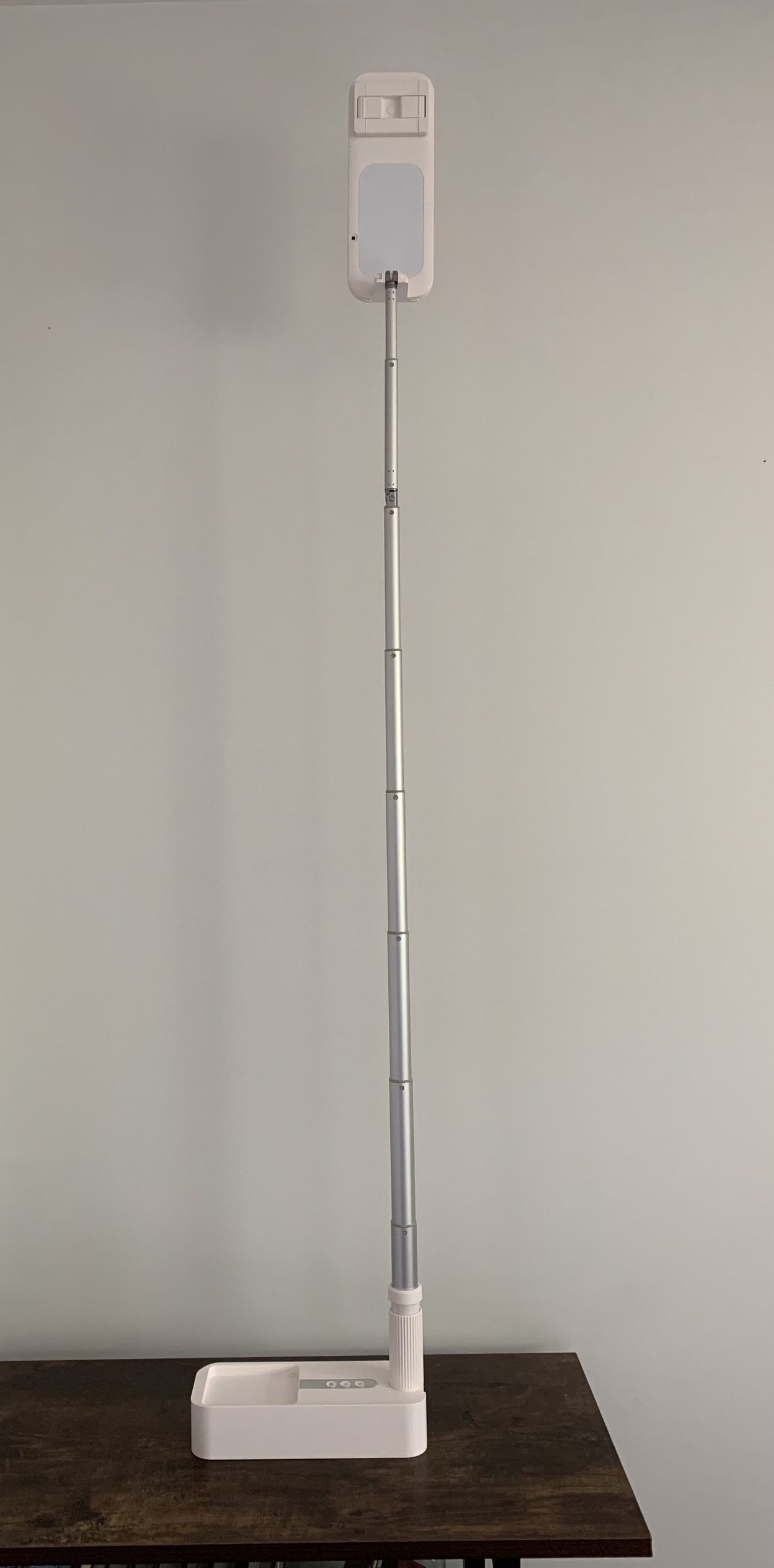 Adjustable LED Phone Stand for Recording, 360° Rotation image indicator(4)