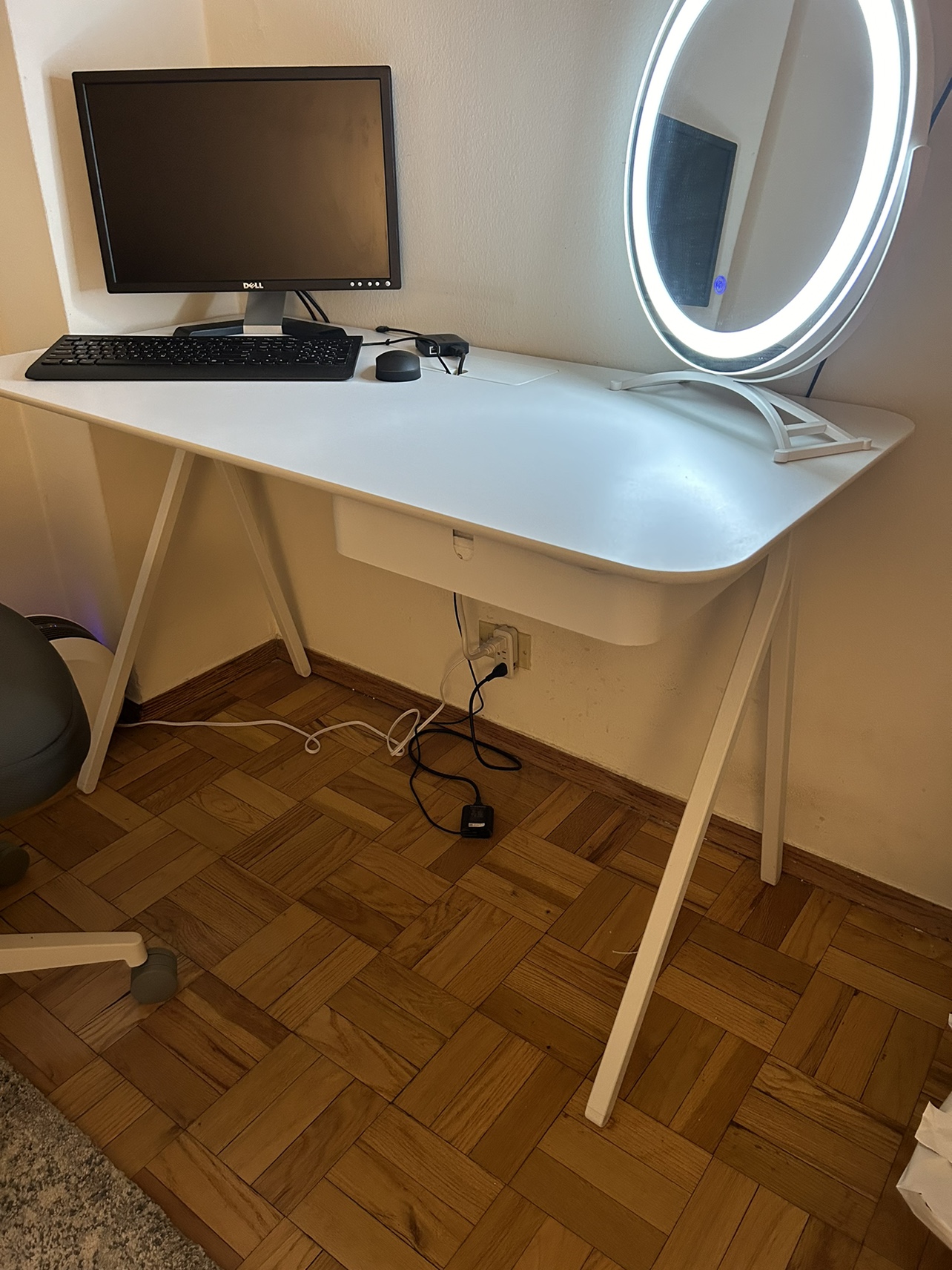 Poppin Key Desk 48" White