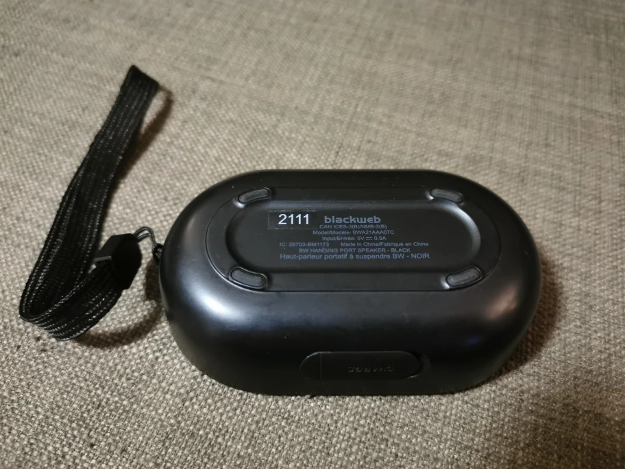 water resistant bluetooth speaker image indicator(3)