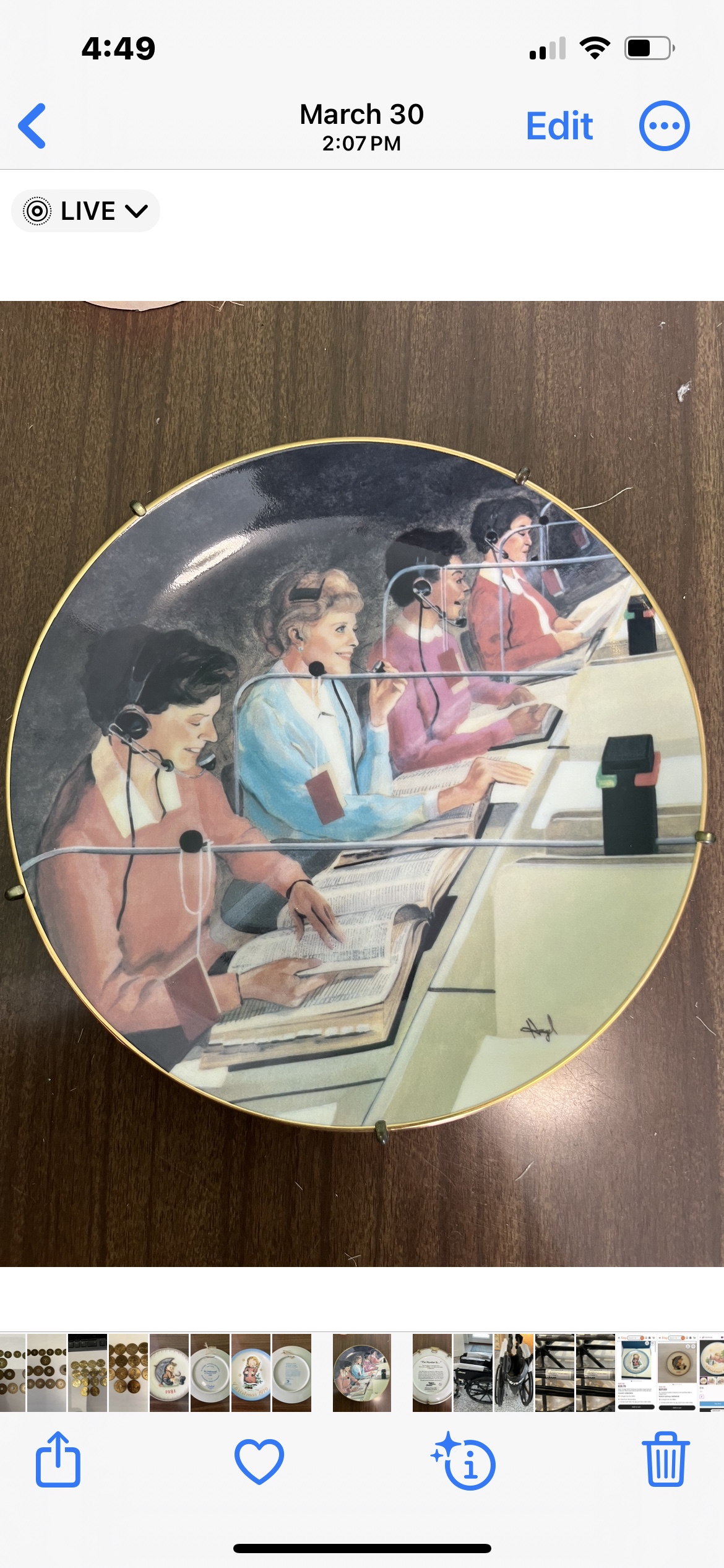 Vintage Collectible Display Plates image indicator(10)