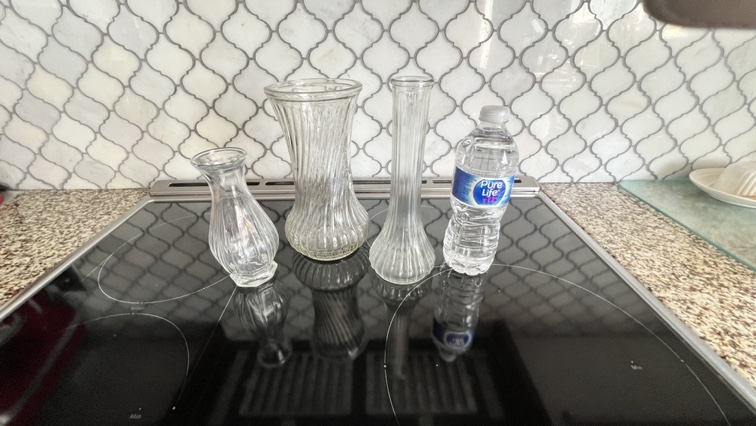 5 glass vases image indicator(5)