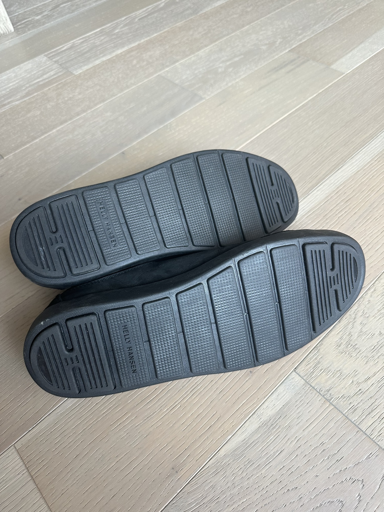 New Mens Size 12 Helly Hansen sneakers image indicator(6)