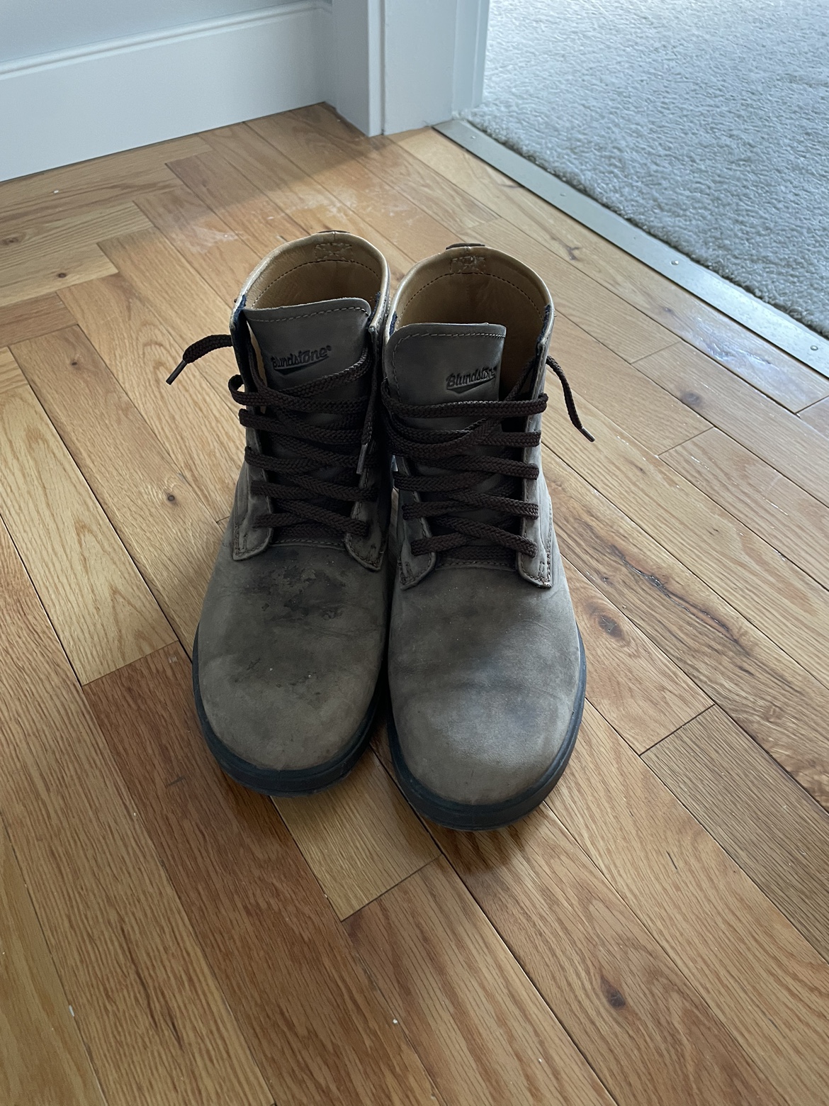 Men’s 8.5 Blundstone Boots