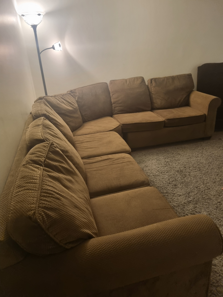 Brown 3 Sectional comfy Sofa from a pet free home - photo 2