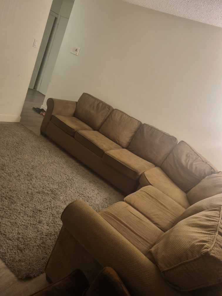 Brown 3 Sectional comfy Sofa from a pet free home - photo 5