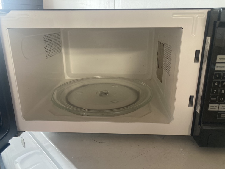 Microwave for Sale - photo 3