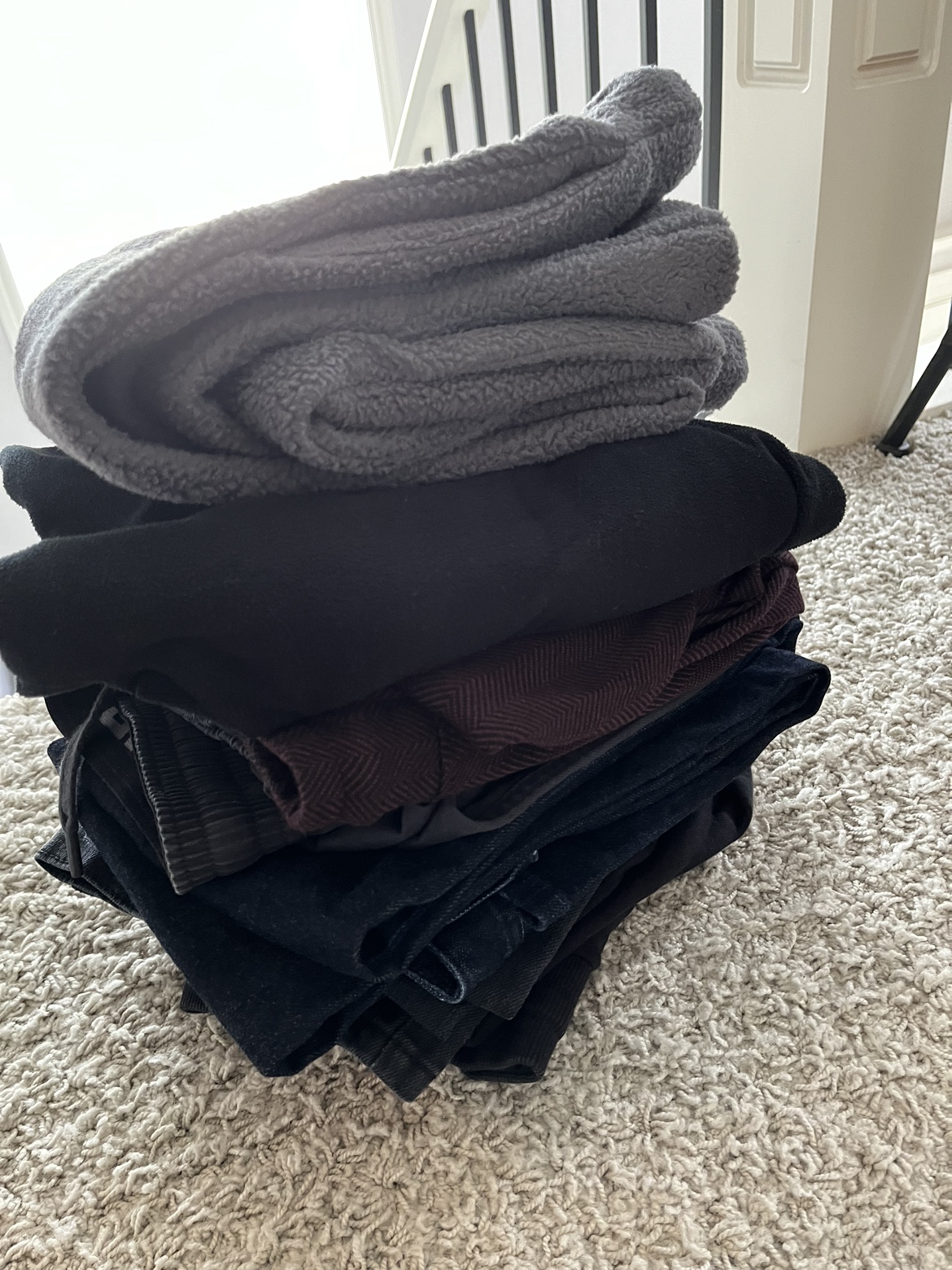 Joggers Jeans Pants M size thumbnail