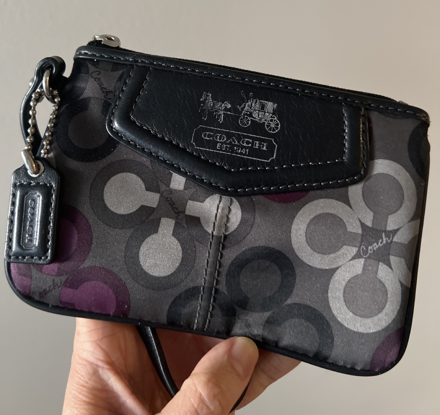 Coach Wristlet (limited edition) image indicator(3)