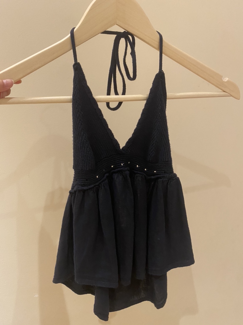 Italian brand subdued summer top image indicator(3)