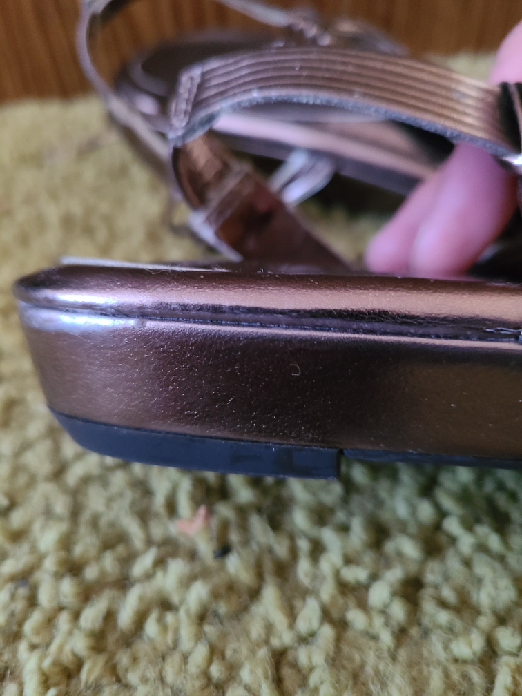 Womens shoes - Size 7 image indicator(3)