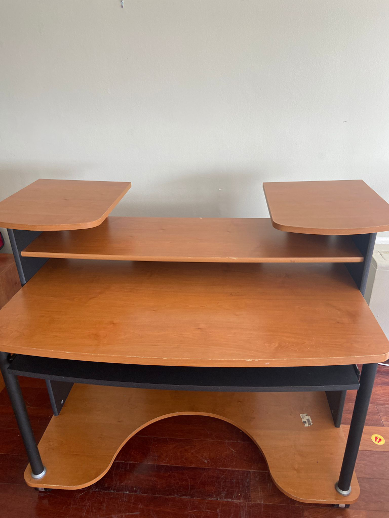 Computer Desk with Keyboard Tray
