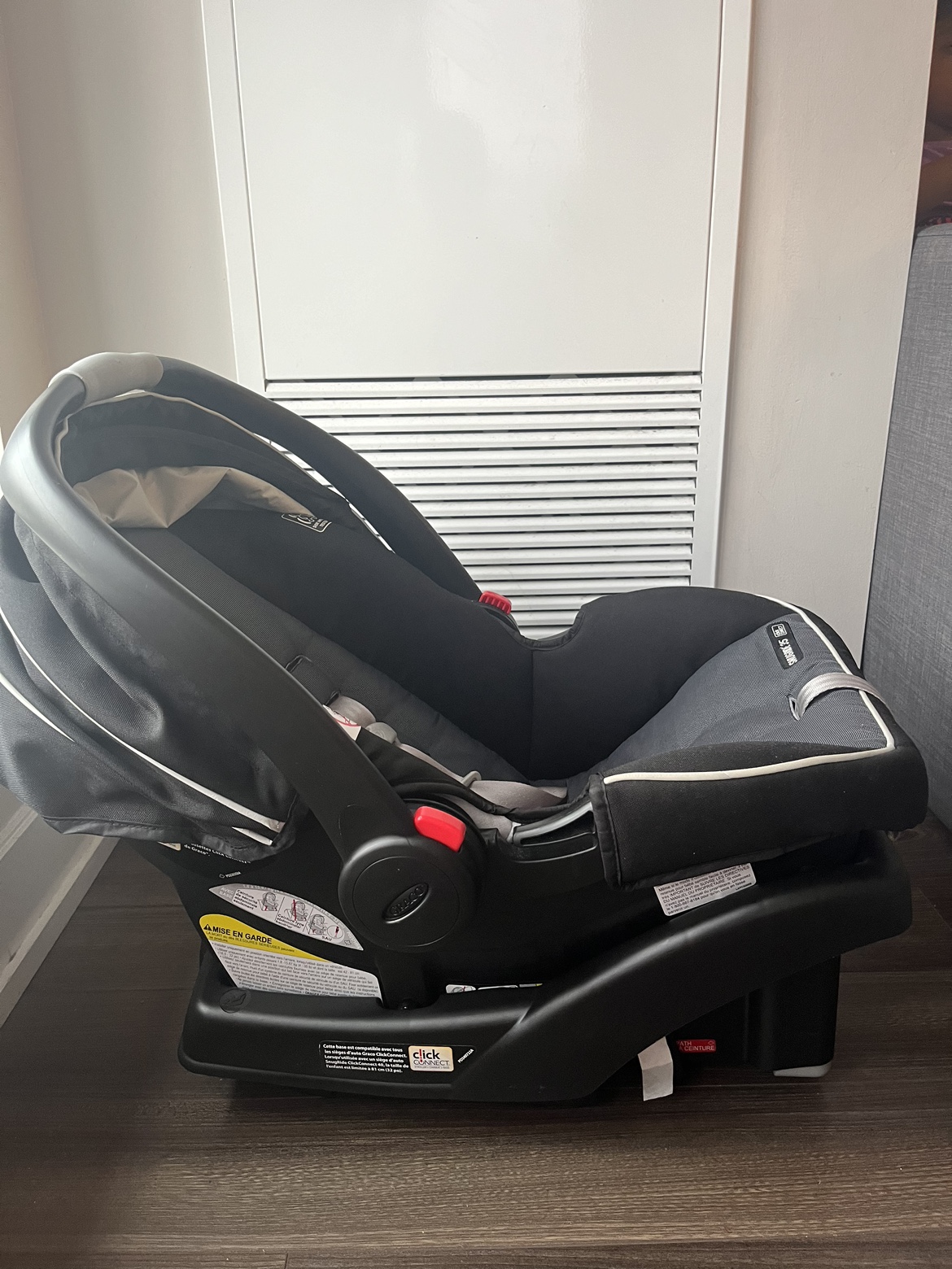 Graco SnugRide 35 Car Seat