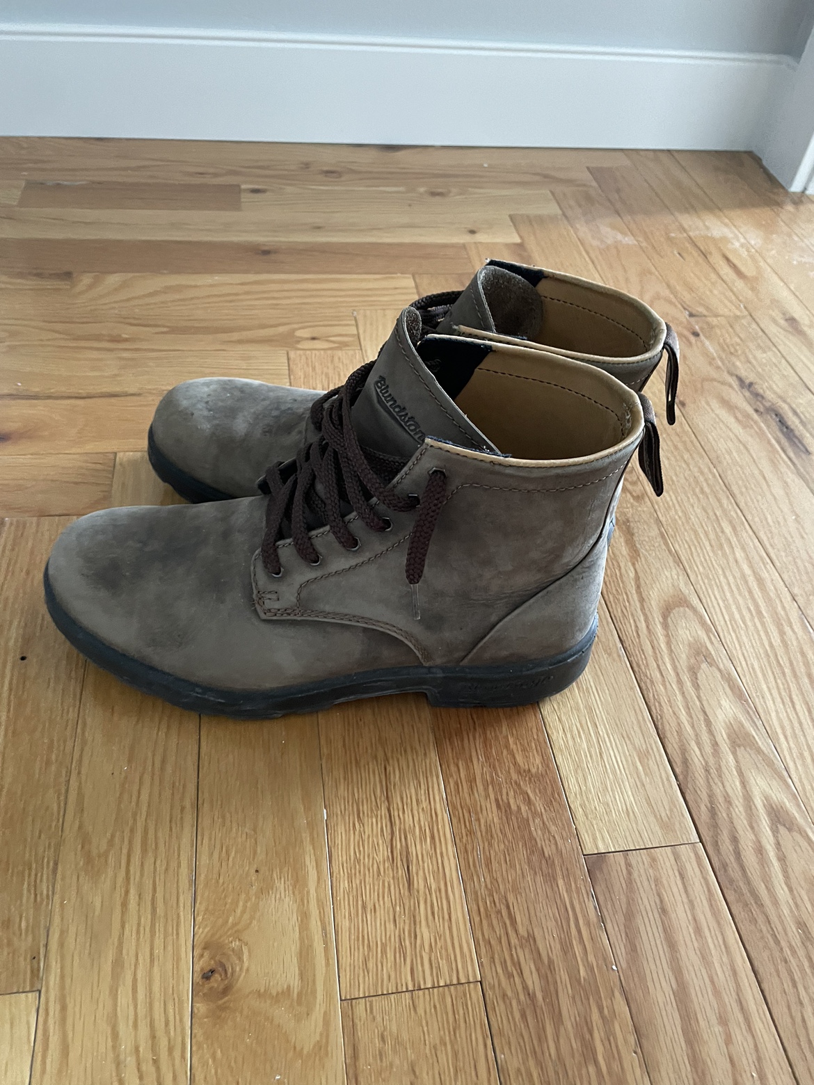 Men’s 8.5 Blundstone Boots - photo 2