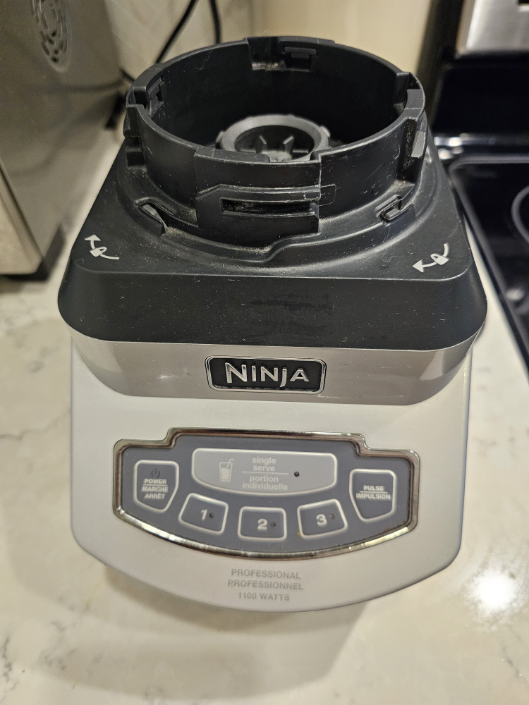 Ninja BL660C Professional Countertop Blender With 1100-Watt Base - photo 5