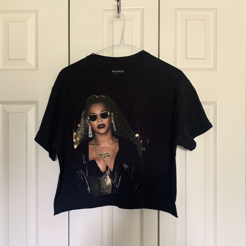 Beyoncé T-Shirt thumbnail