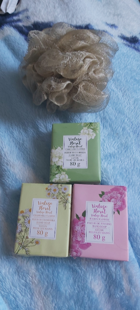 #Freecycle Sented soap and a flufa.