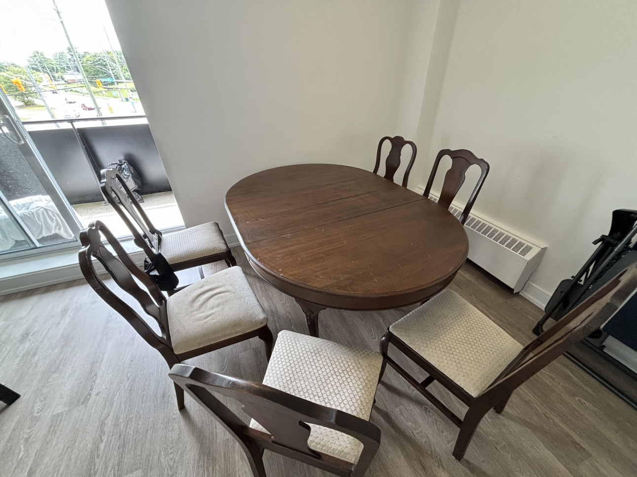Dining Table and Chairs Set