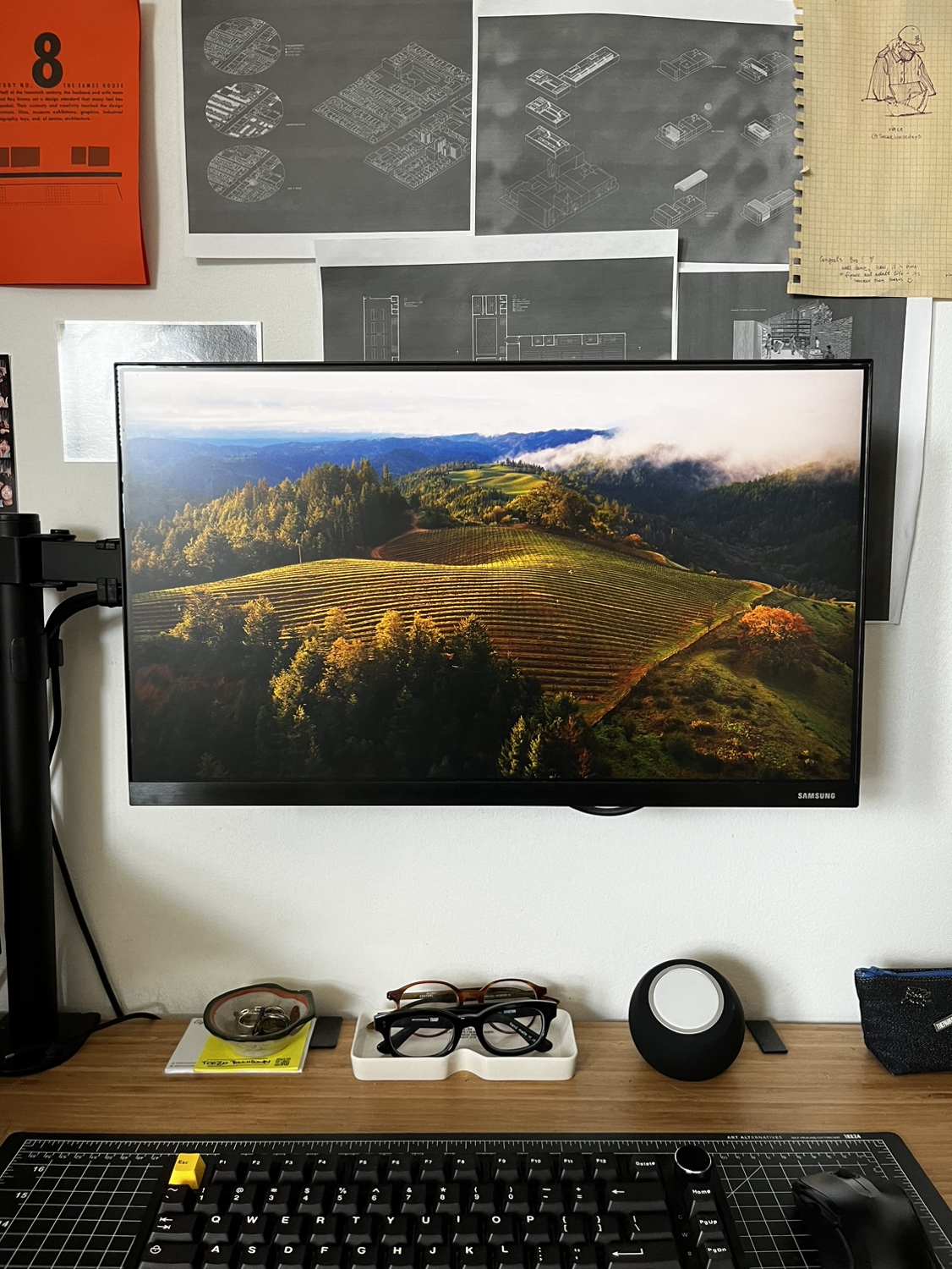 Samsung 22" LED Monitor