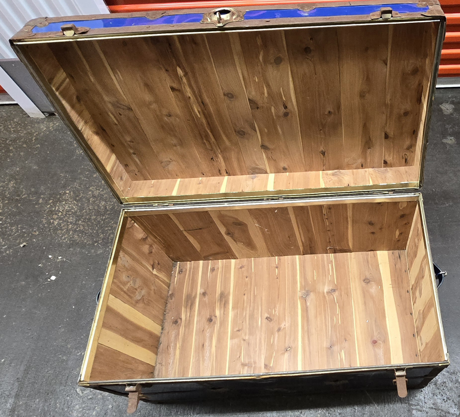 Antique Chest Box - photo 5