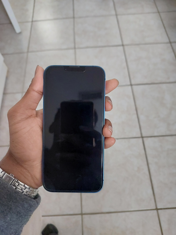 Iphone 13(Unlocked) - photo 3