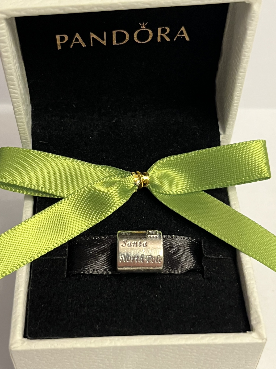 Pandora Letter to Santa Charm image indicator(2)