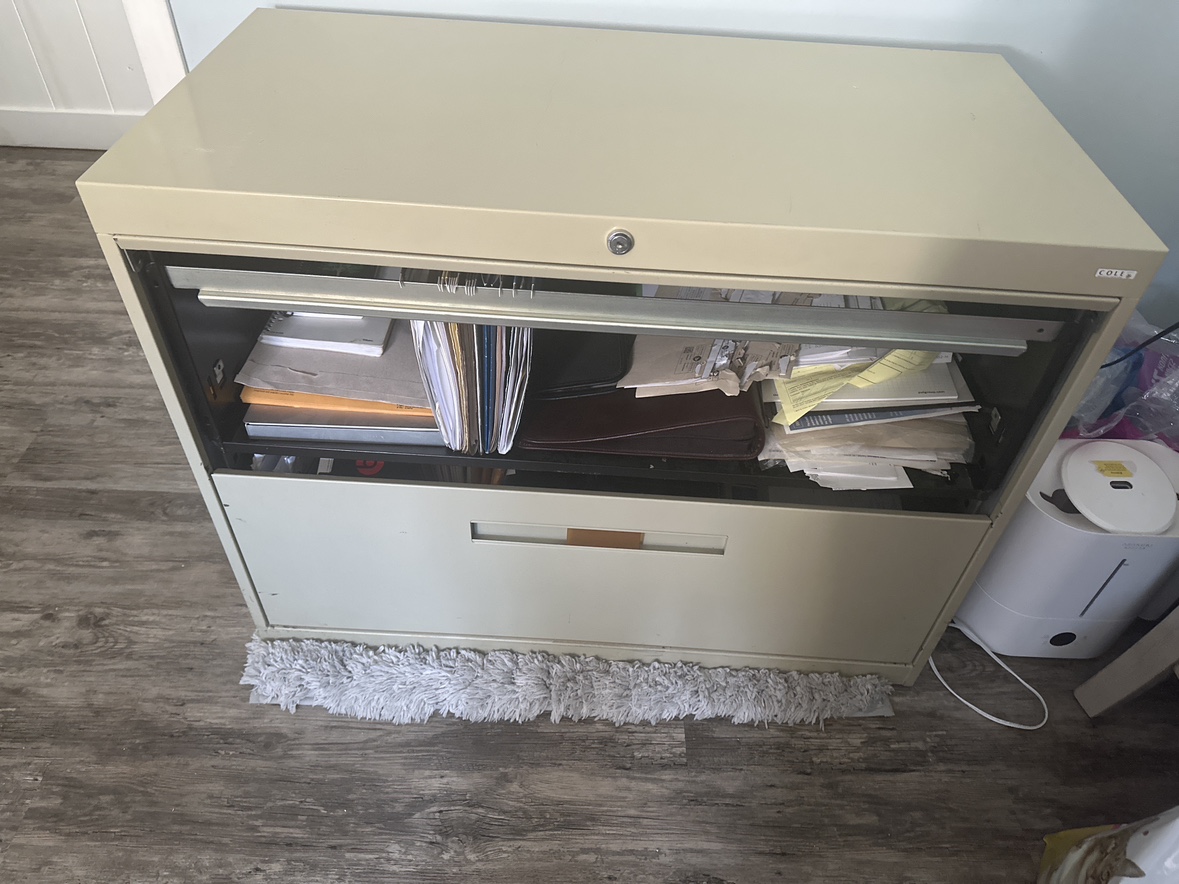 Filing cabinet. - photo 2