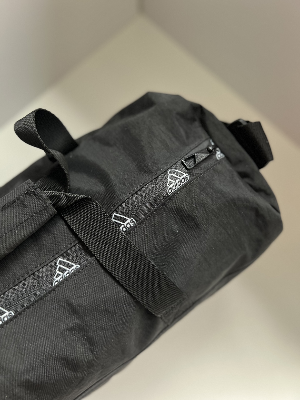 Adidas-4ATHLTS Duffel Bag Small image indicator(5)