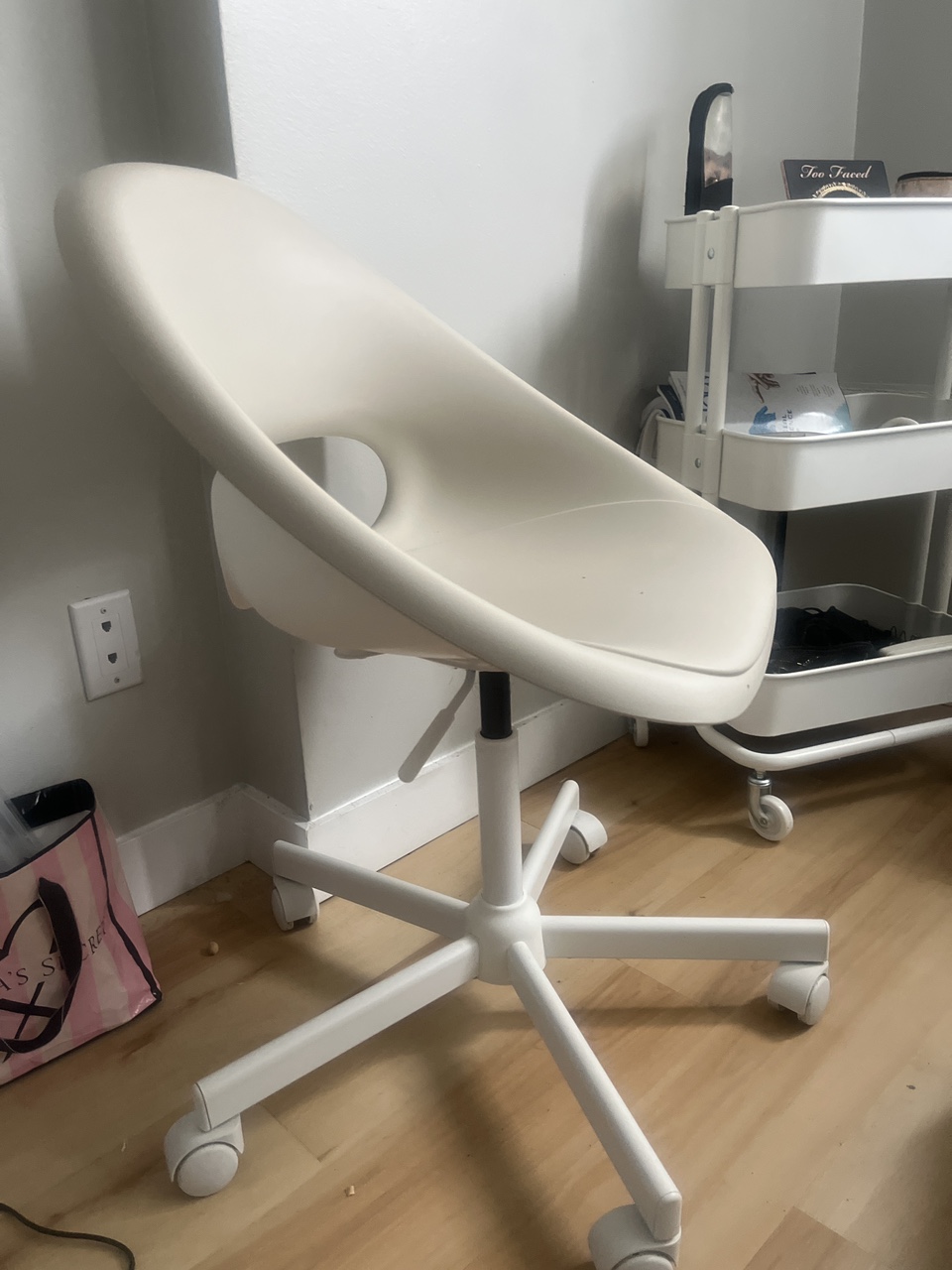 White&Beige Office Chair