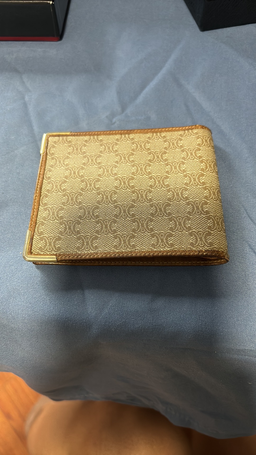 Celine Wallet thumbnail
