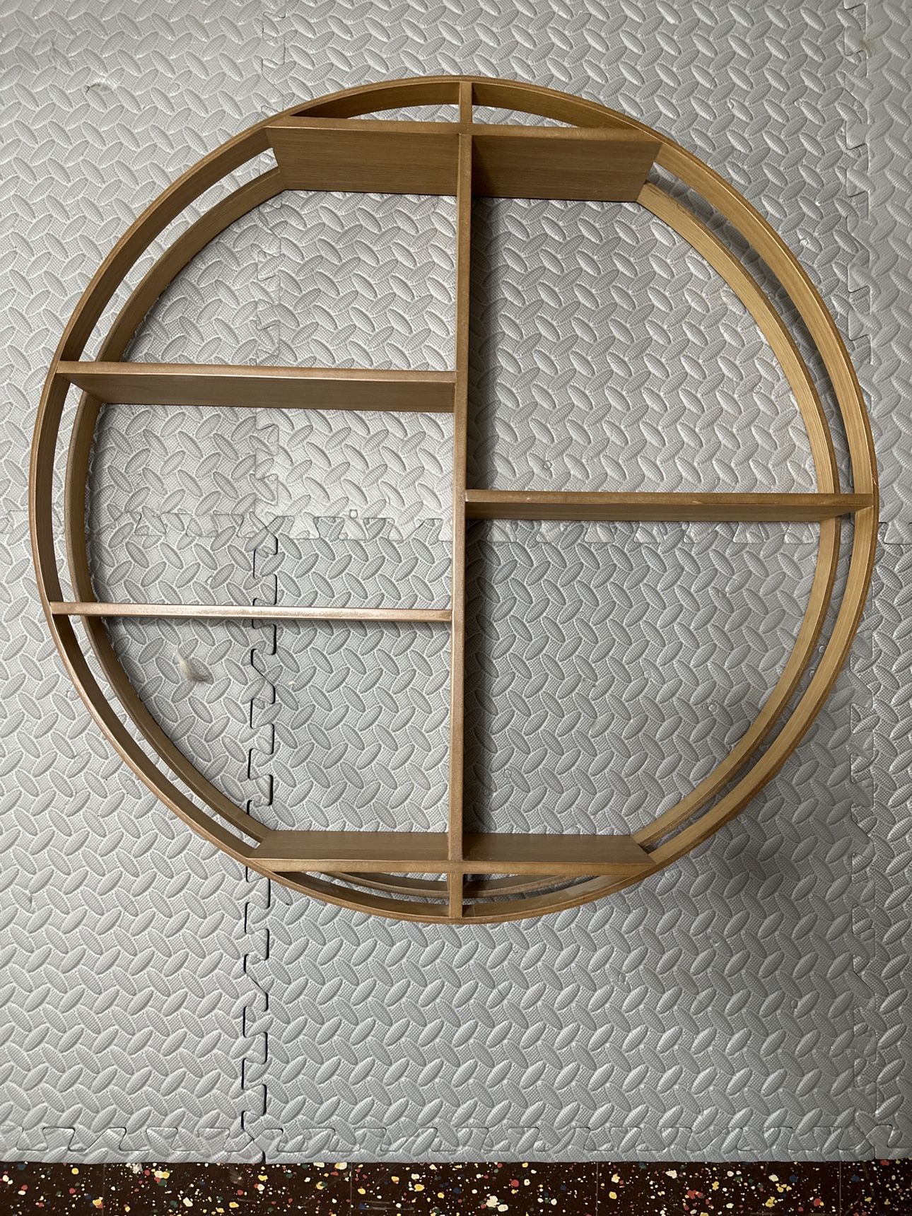 Round Shelf