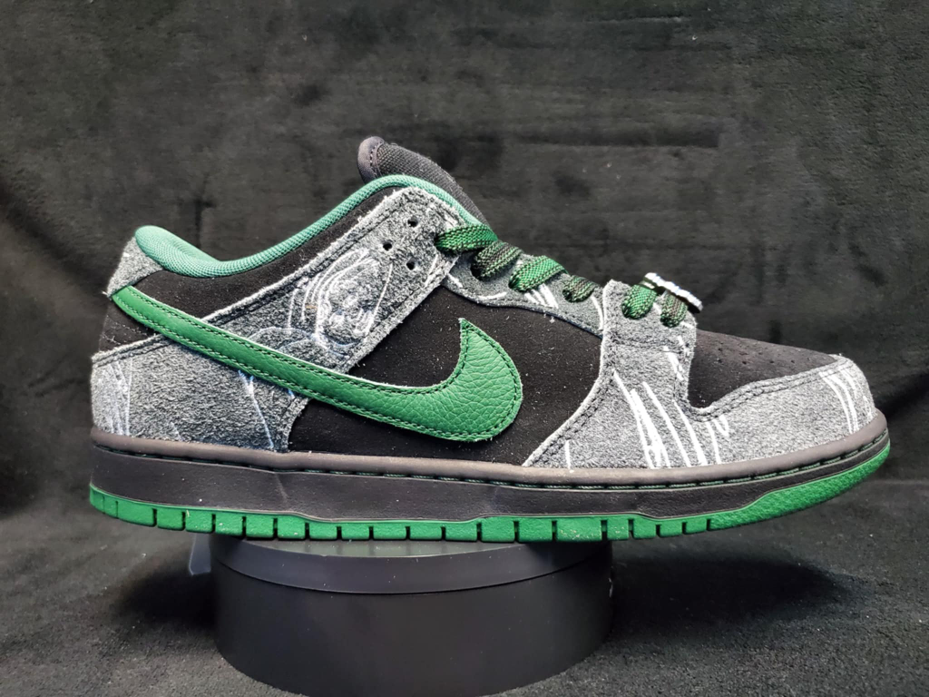Nike SB Dunk Low "There Skateboards" image indicator(3)