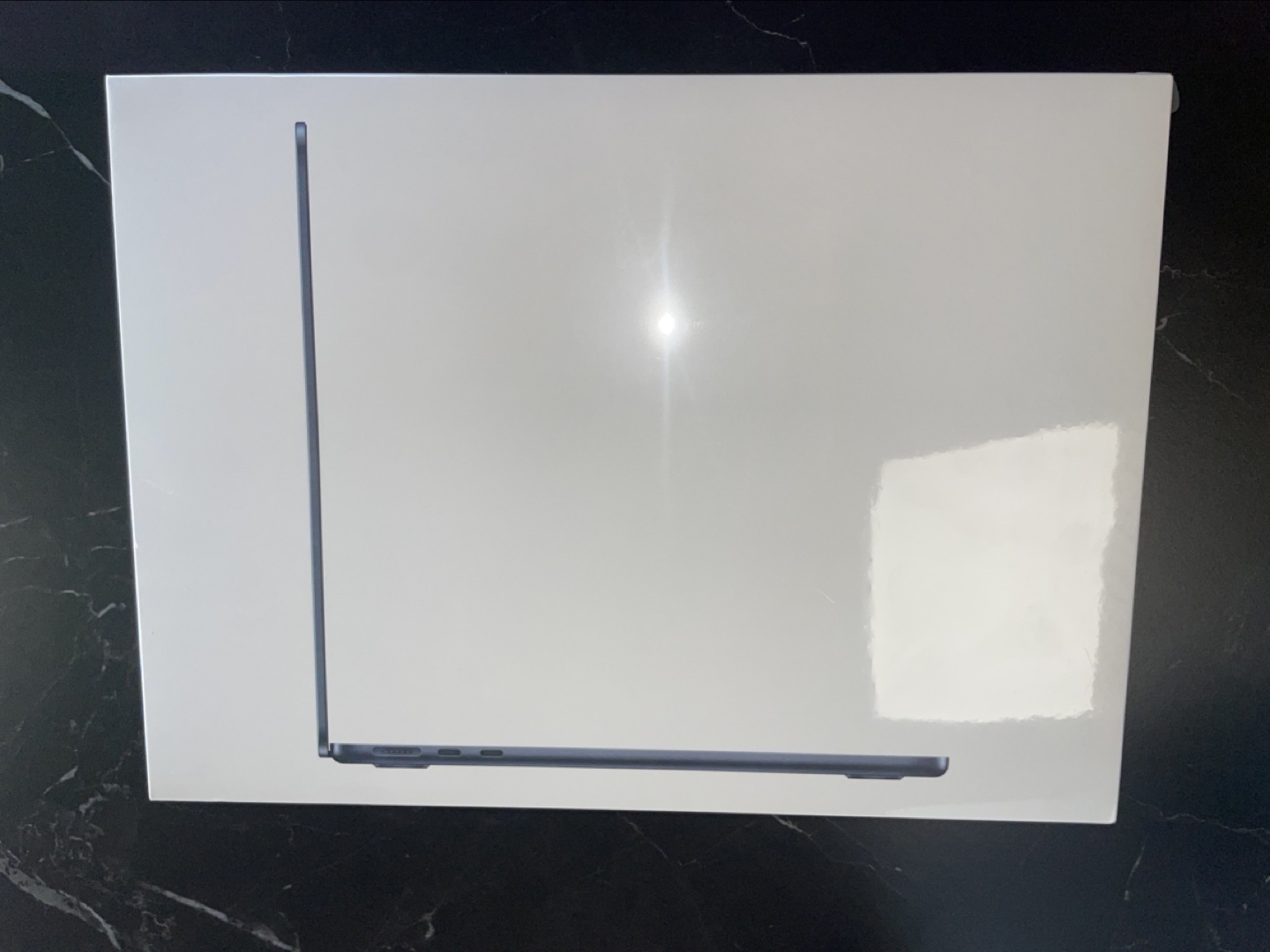 13-inch MacBook Air with Apple M2 Chip