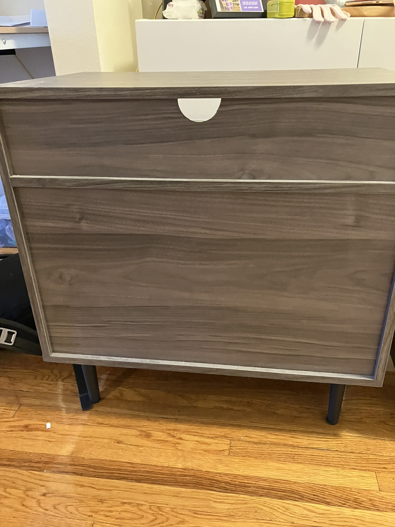 Pair of Nightstands - photo 3