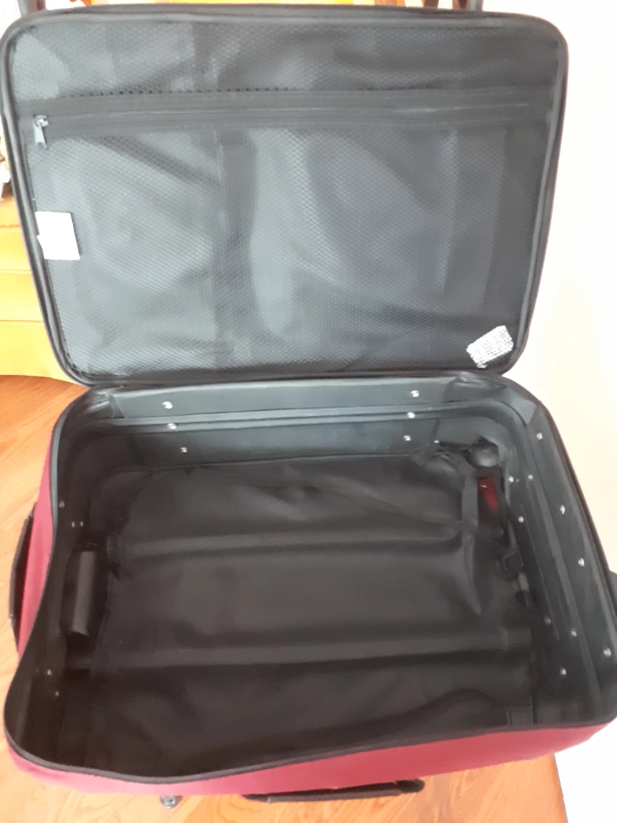 #freecycle Red luggage  22"x14"x8" image indicator(6)