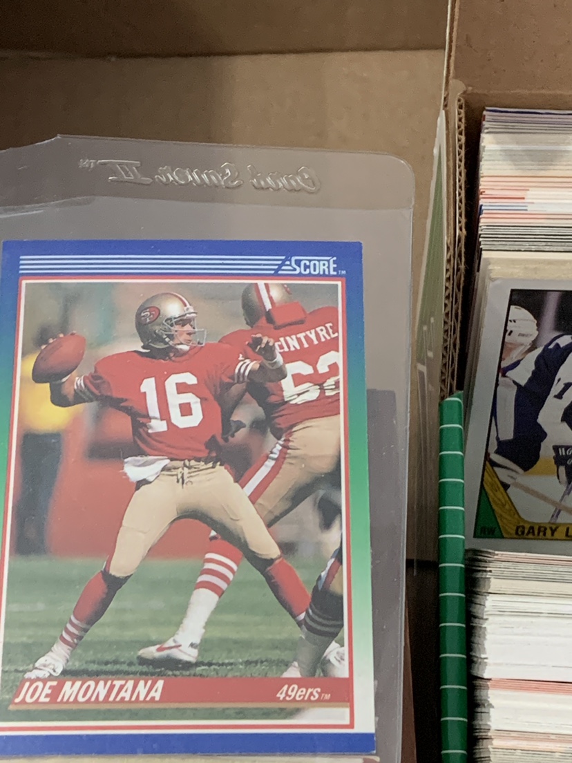 100s of old sports cards, baseball hockey. image indicator(6)