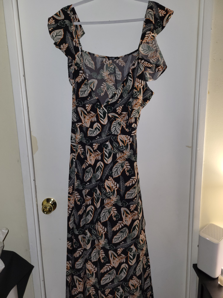 plus size tropical print cold shoulder maxi dress image indicator(3)